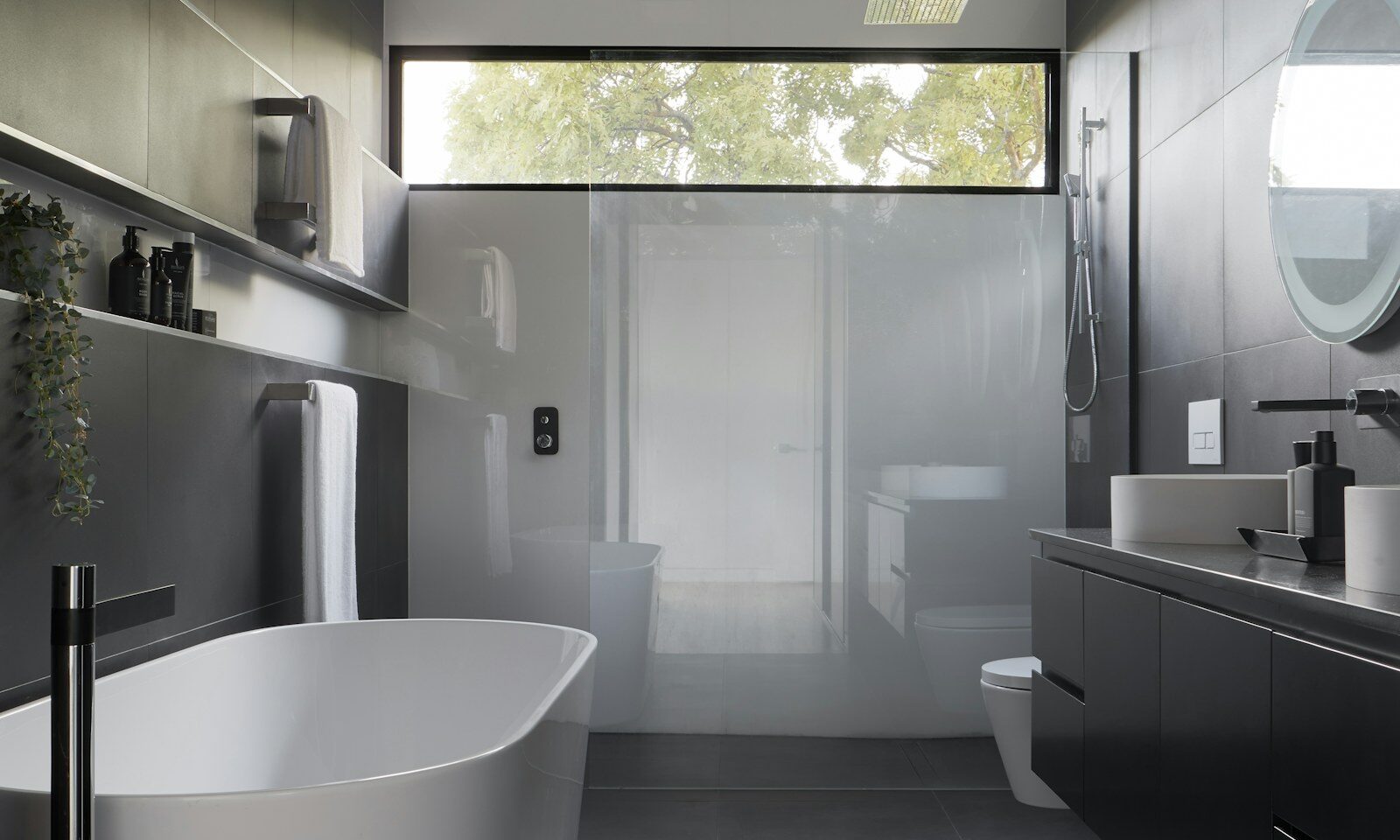 Real estate gallery photo 4