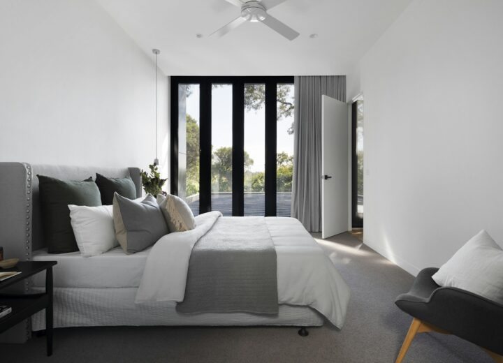 Warehouse Loft With River Character main property photo